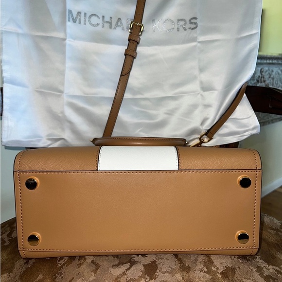 Michael Kors Marilyn medium bag color block pale peanut white - Picture 8 of 14